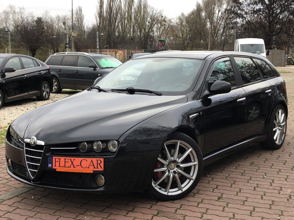 ALFA ROMEO 159 SW 1.9 JTD 16V TI (Automata) AUTOMATA-TI-FŰTHETŐ BŐRÜLÉS-XENON-SZERVIZKÖNYV!