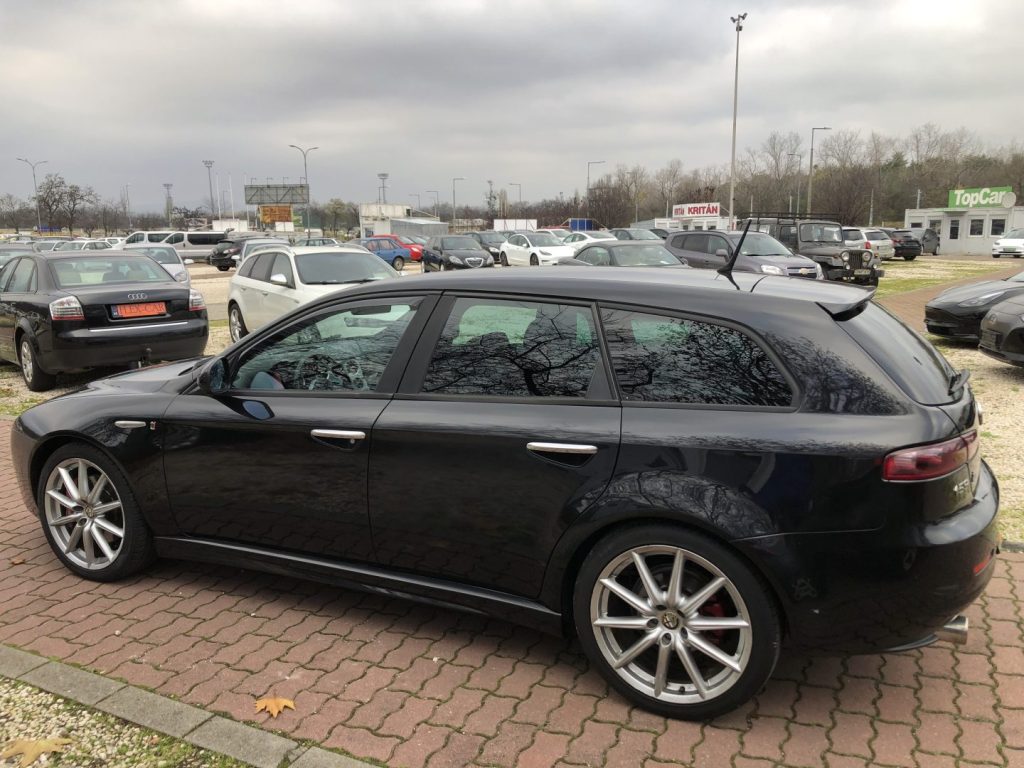 ALFA ROMEO 159 SW 1.9 JTD 16V TI (Automata) AUTOMATA-TI-FŰTHETŐ BŐRÜLÉS-XENON-SZERVIZKÖNYV!