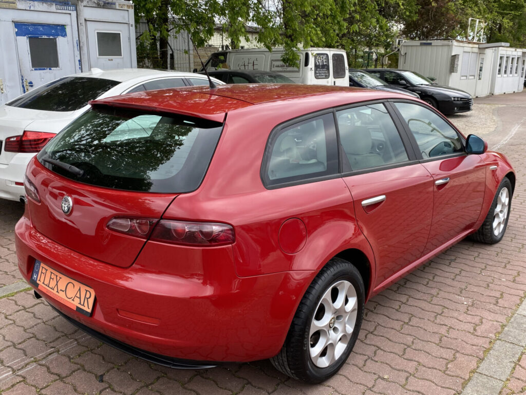 ALFA ROMEO 159 SW 1.9 JTD 16V Distinctive (Automata) AUTOMATA-TEMPOMAT-HIDEG KLÍMA!